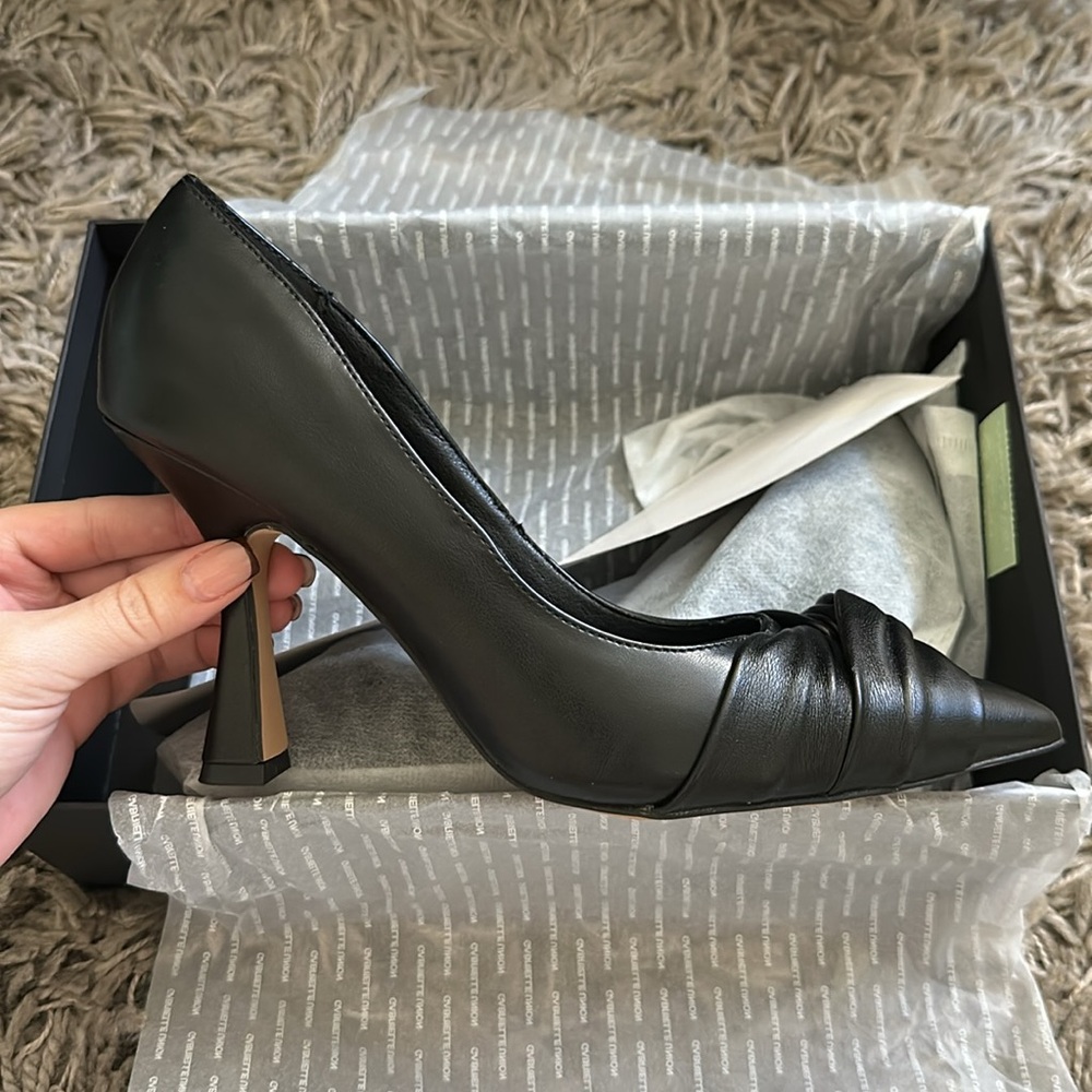 Black Pointed Toe Pumps